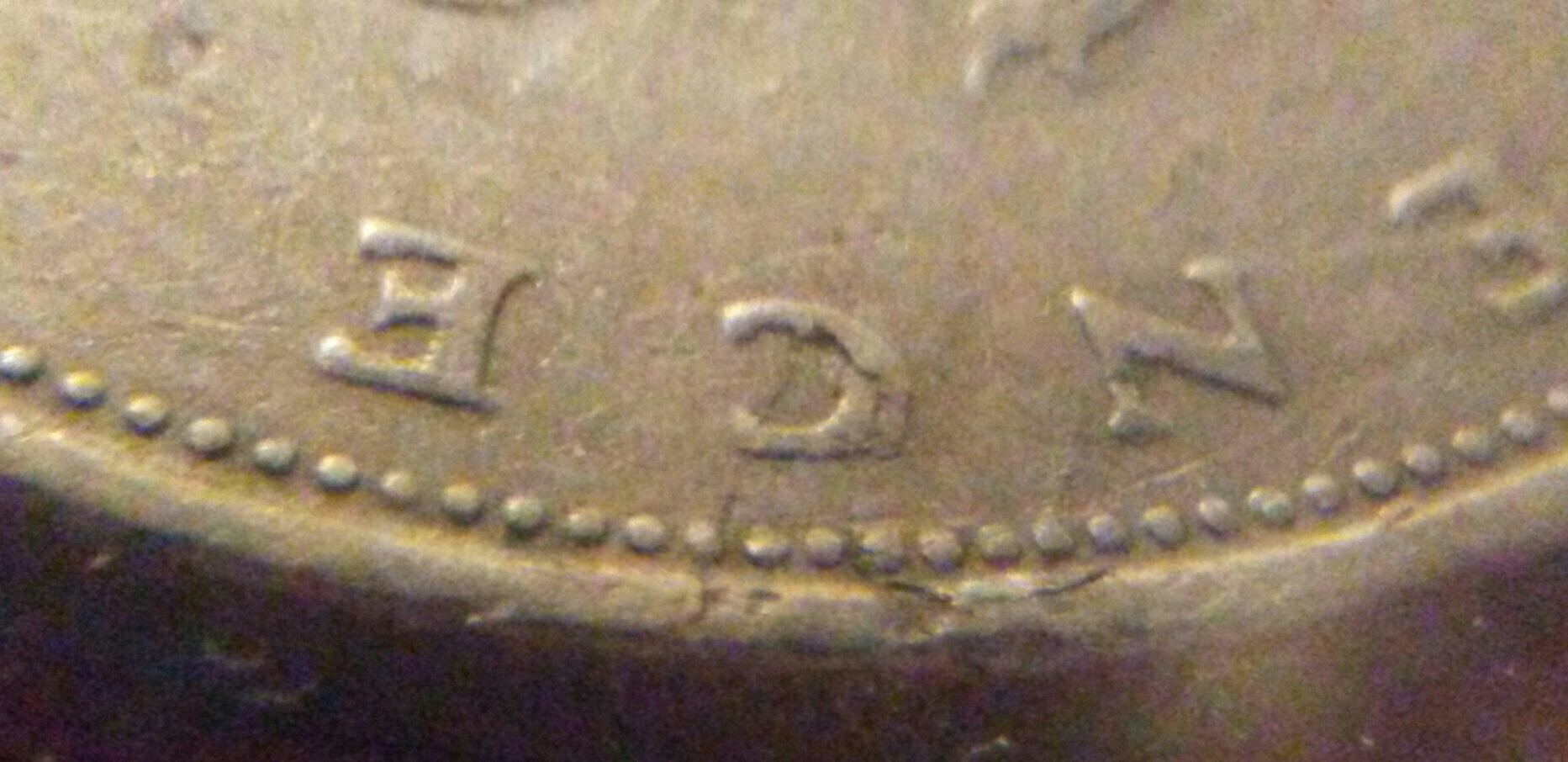 1970-10-New-Pence-Reverse-Die-Clash?-Or-Lam?-DDR?